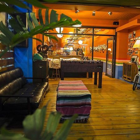 Rainbow Wave Surfing Hostel Hengchun Exterior photo